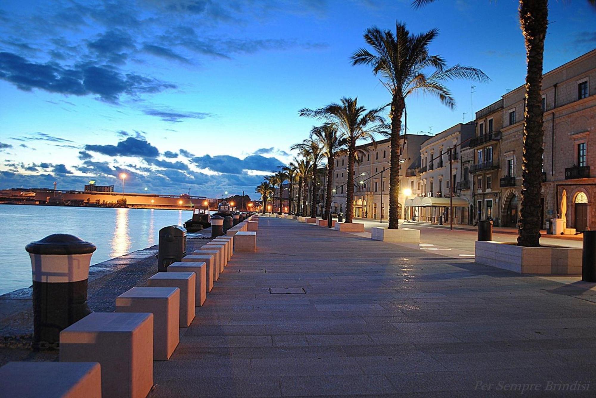 Victory Suite 31 Brindisi Exteriör bild